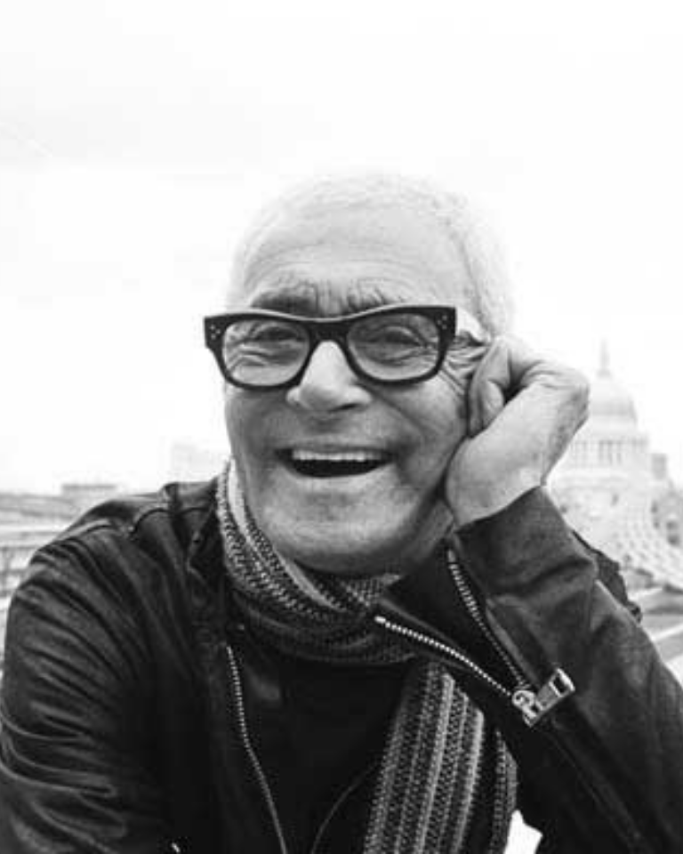 (17 January 1928 – 9 May 2012) Look at that mug! What a doll face;)