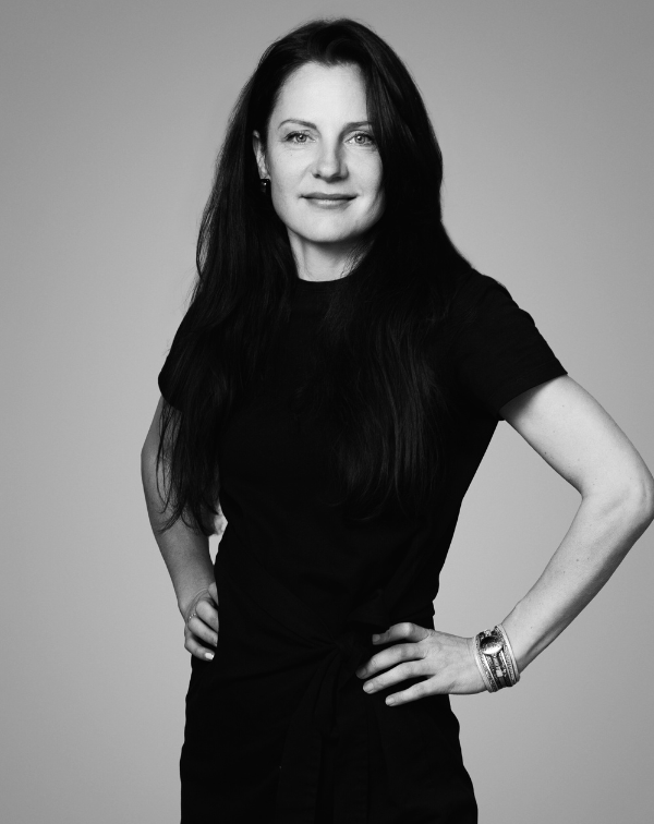 Ela Voodoo Senior Stylist